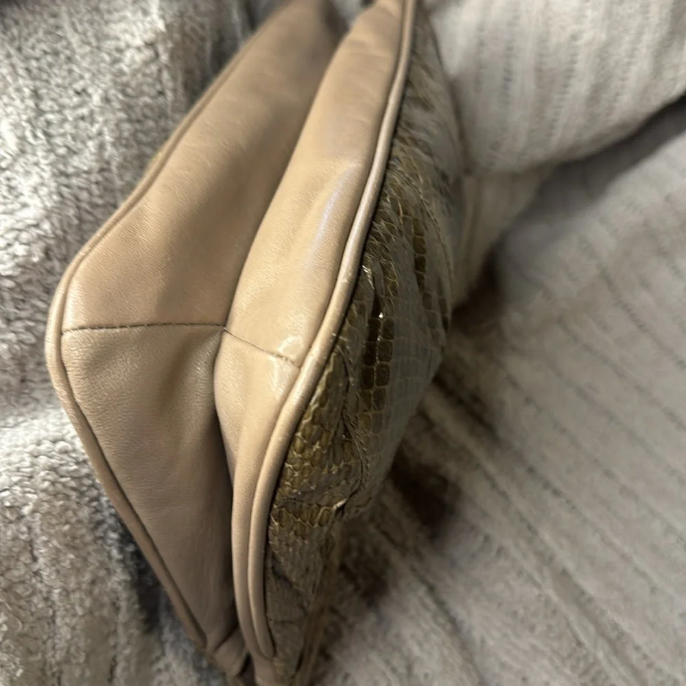 Vintage Genuine Snakeskin Clutch or Crossbody Bag “Aspects” Beautiful Condition